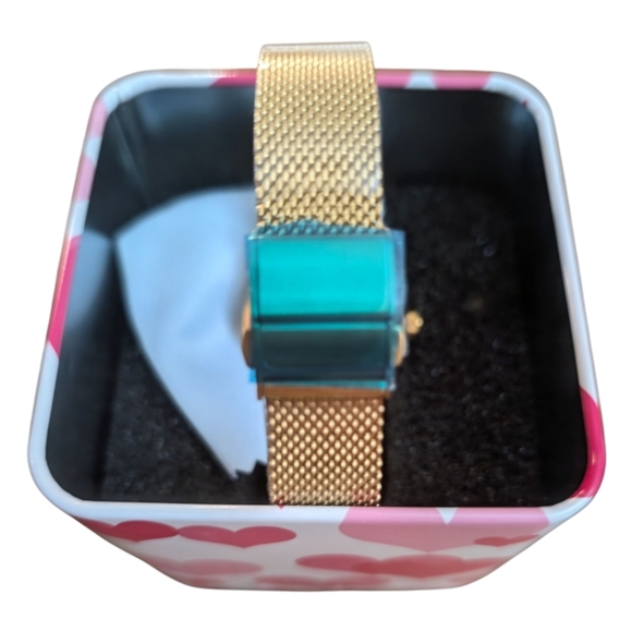 NWT NORTH Gold Tone Classic Roman Numeral Watch - Picture 2 of 8